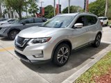 Certified 2017 Nissan Rogue SL image 3