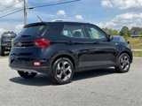 Used 2024 Hyundai Venue SEL image 5