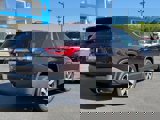 Used 2020 Chevrolet Traverse LT w/ LT Premium Package image 3