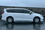 Used 2017 Chrysler Pacifica LX image 3