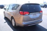 Used 2017 Chrysler Pacifica Touring image 6