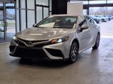 Certified 2022 Toyota Camry SE image 2