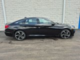 Used 2018 Honda Accord Sport image 3