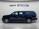 Used 2011 GMC Yukon XL Denali image 2