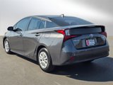 Used 2019 Toyota Prius L Eco image 3