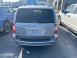 Used 2014 Chrysler Town & Country Touring image 5