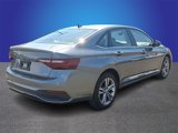Used 2024 Volkswagen Jetta SE image 4