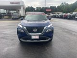Used 2021 Nissan Rogue SV image 2