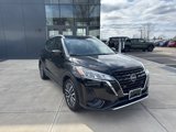 Used 2024 Nissan Kicks SV image 2