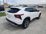 Used 2025 Chevrolet Trax LT w/ Driver Confidence Package image 4