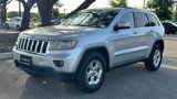 Used 2012 Jeep Grand Cherokee Laredo w/ Laredo E Group image 3