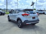 Used 2020 Nissan Kicks SR image 3