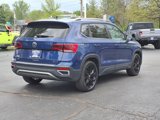 Used 2022 Volkswagen Taos SE image 2