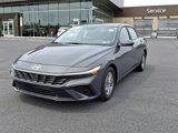 Used 2024 Hyundai Elantra SE image 3
