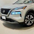 Used 2023 Nissan Rogue SV image 2