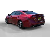 Used 2021 Nissan Altima 2.5 SR w/ SR Premium Package image 3