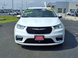 Used 2023 Chrysler Pacifica Touring-L image 2