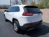 Used 2018 Jeep Cherokee Limited image 4