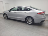Used 2020 Ford Fusion SE image 3