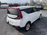Used 2022 Kia Soul LX w/ Technology Package image 5