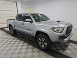 Used 2017 Toyota Tacoma TRD Sport image 2