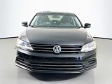 Used 2017 Volkswagen Jetta SE image 2