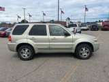 Used 2005 Ford Escape Limited image 4