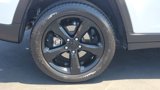 Used 2023 Jeep Grand Cherokee Limited w/ Black Appearance Package image 5