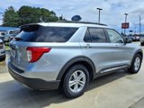 Used 2023 Ford Explorer XLT w/ Equipment Group 202A image 4