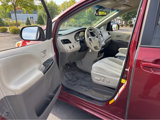 Used 2013 Toyota Sienna LE image 2