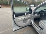 Used 2012 Toyota Highlander Limited image 3