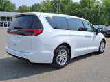 Certified 2023 Chrysler Pacifica Touring-L image 6