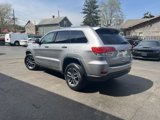 Used 2017 Jeep Grand Cherokee Limited image 4