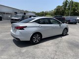Used 2023 Nissan Versa SV image 4