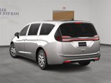 New 2025 Chrysler Pacifica Select image 4