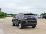 New 2025 Jeep Compass Latitude image 4