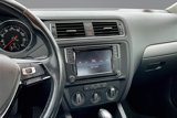 Used 2017 Volkswagen Jetta SE image 5