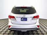 Used 2017 Hyundai Santa Fe SE image 6