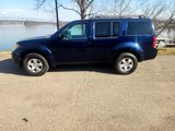 Used 2009 Nissan Pathfinder S image 2