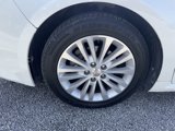 Used 2014 Toyota Avalon Limited image 2