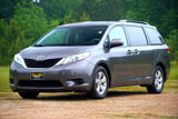 Used 2014 Toyota Sienna LE image 2