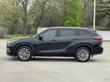 Used 2022 Toyota Highlander Platinum image 4