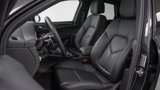 Used 2024 Porsche Macan image 5