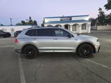 Used 2021 Volkswagen Tiguan SE R-Line image 2