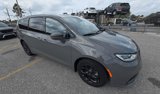 Used 2022 Chrysler Pacifica Limited w/ S Appearance Package image 3