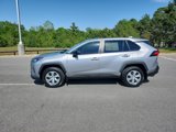 Used 2022 Toyota RAV4 LE image 2