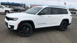 Used 2023 Jeep Grand Cherokee L Laredo image 4