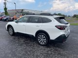 Used 2022 Subaru Outback Premium image 5