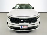 Used 2022 Kia Sorento EX w/ Panoramic Sunroof Package image 2