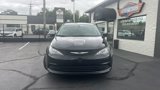 Used 2019 Chrysler Pacifica L image 2